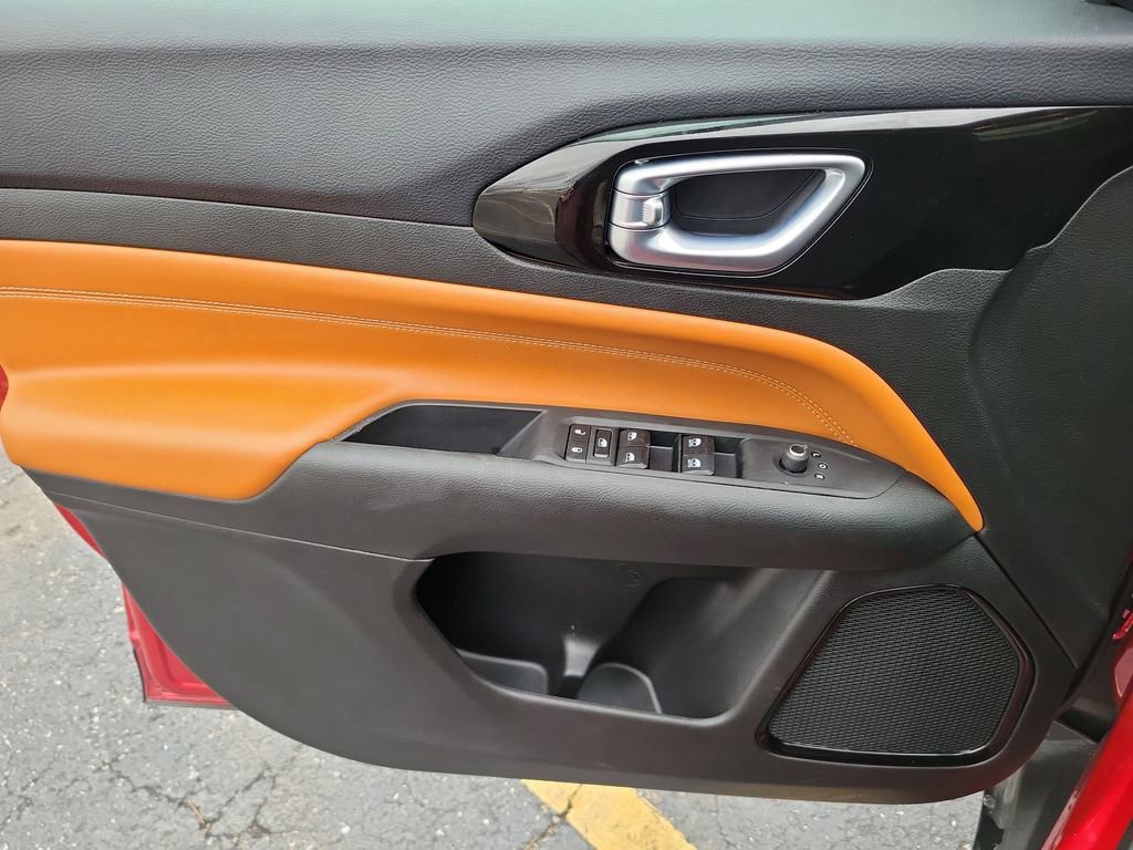 Used 2024 Jeep Compass Limited AWD/4WD image 19