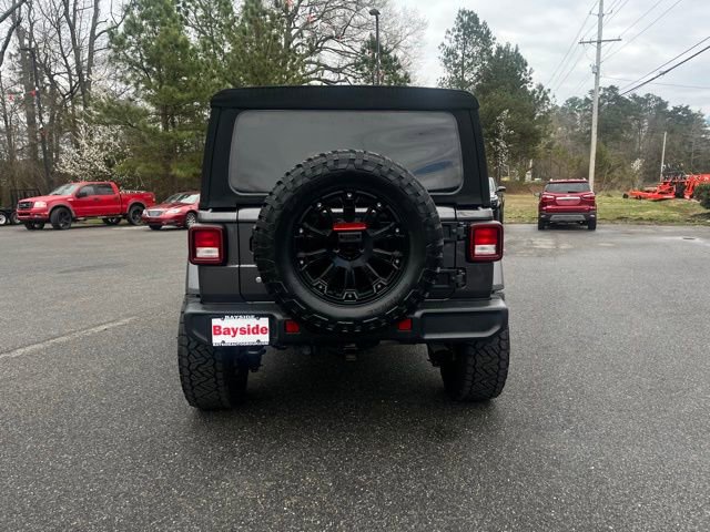Used 2018 Jeep Wrangler Unlimited Sahara image 14