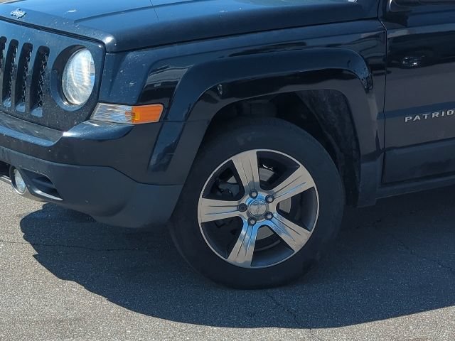 Used 2016 Jeep Patriot High Altitude FWD image 2