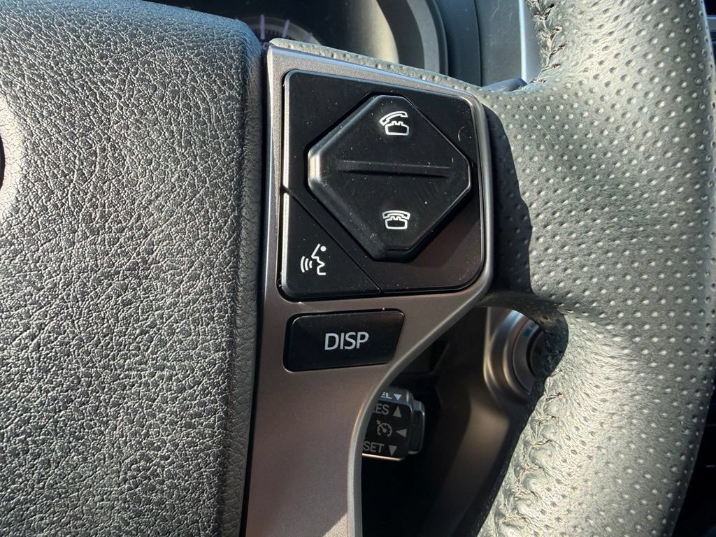 Used 2017 Toyota 4Runner Limited AWD/4WD image 21