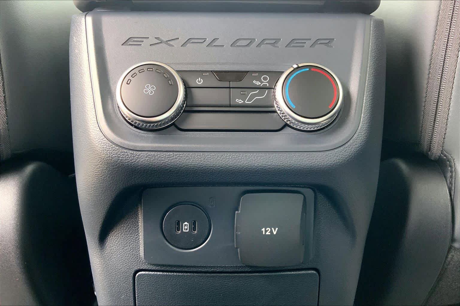 New 2026 Ford Explorer Active w/ Active Comfort Package image 18