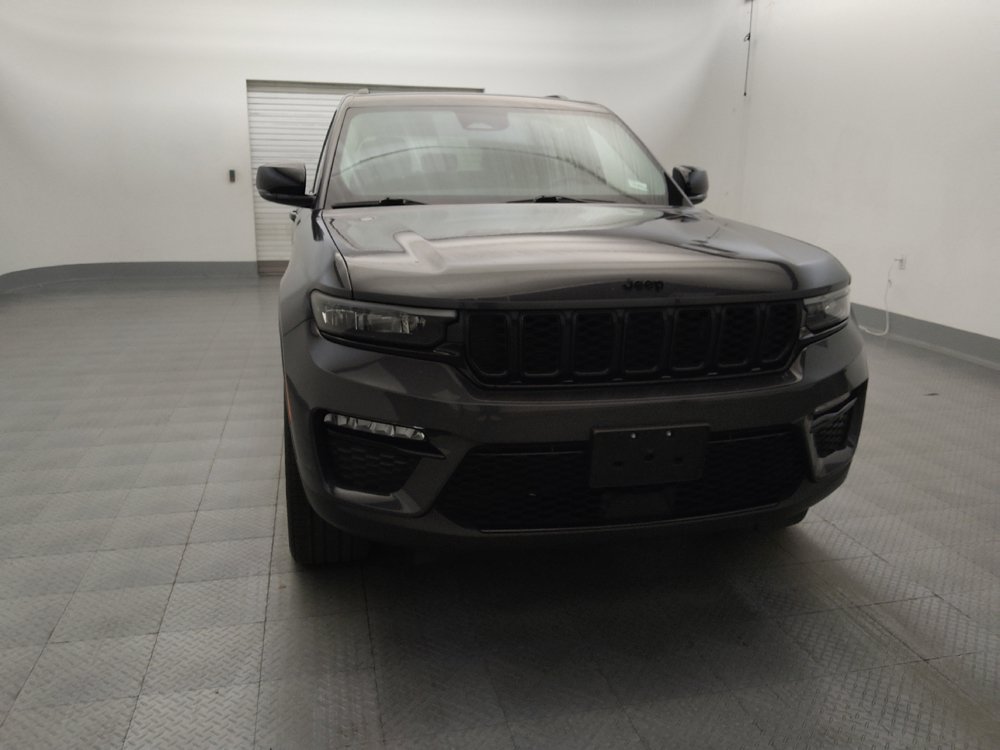 Used 2023 Jeep Grand Cherokee Limited w/ Black Appearance Package RWD image 14