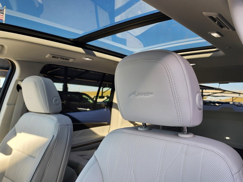 New 2026 Buick Enclave Avenir w/ Super Cruise Package image 17