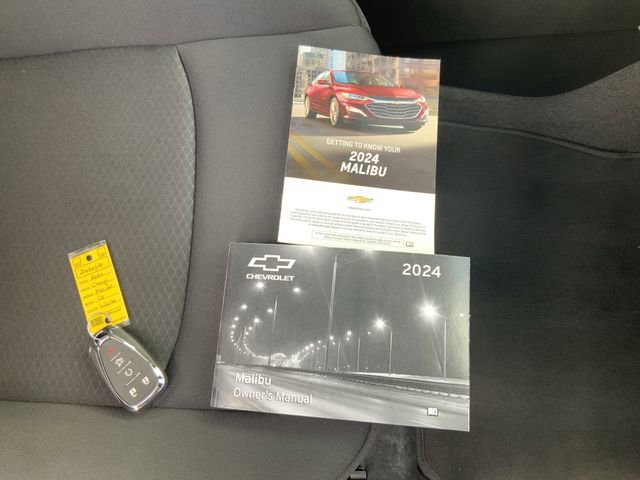 Used 2024 Chevrolet Malibu LS image 17