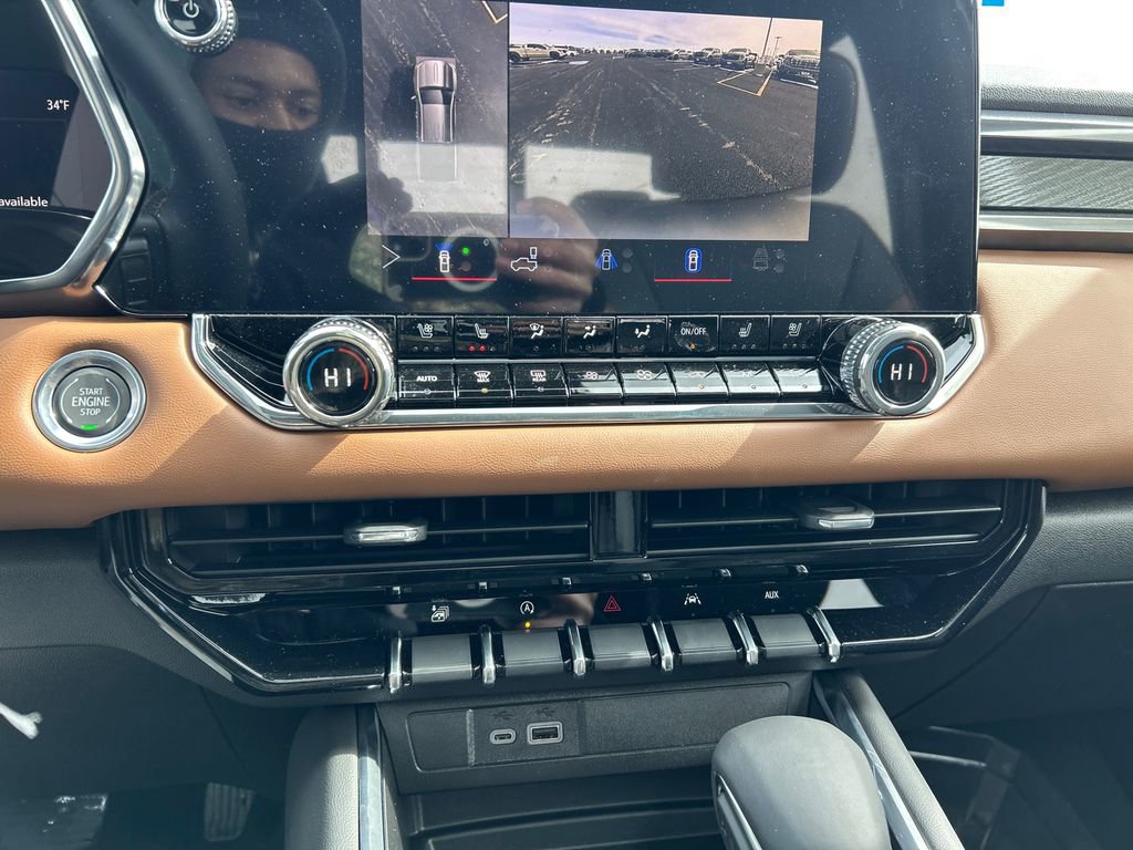 New 2026 GMC Canyon AT4 w/ Technology Plus Package AWD/4WD image 27