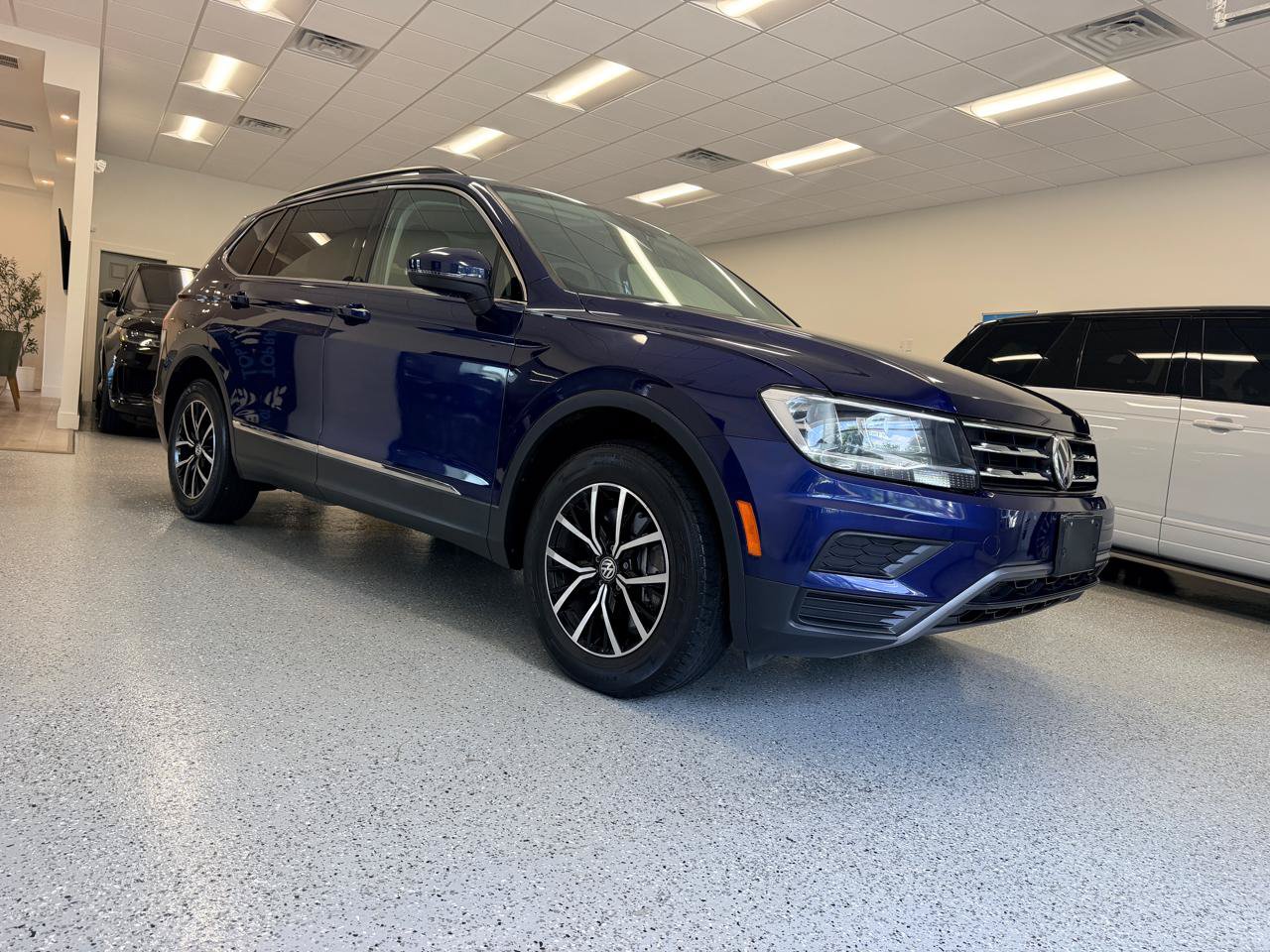 Used 2021 Volkswagen Tiguan S FWD image 11