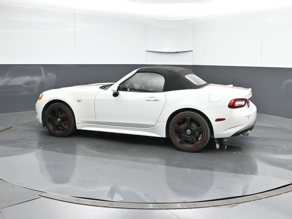 Used 2019 FIAT 124 Spider Classica w/ Technology Group image 3