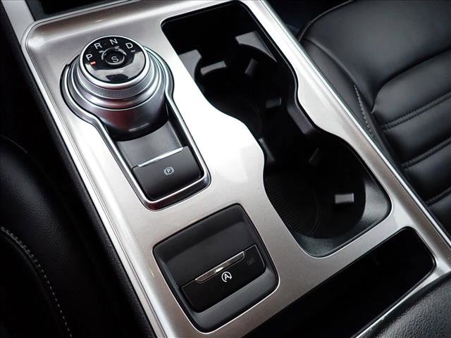 Used 2024 Ford Edge SEL image 18