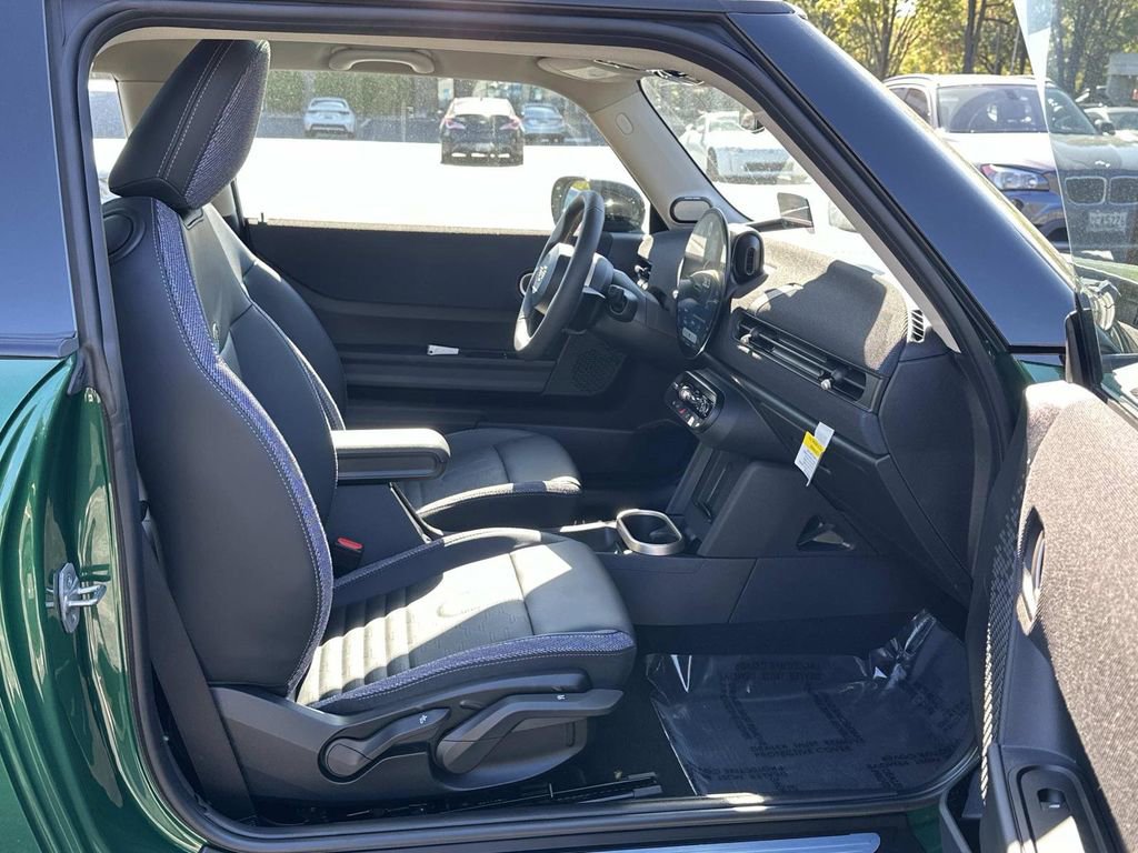 Certified 2025 MINI Cooper S image 28
