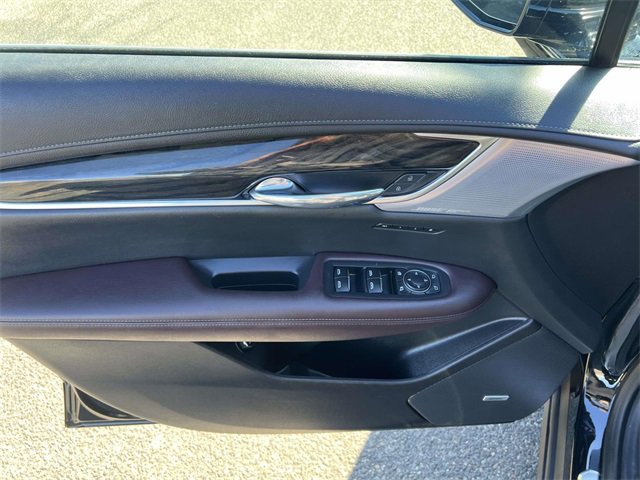 Used 2023 Cadillac XT6 Premium Luxury image 18