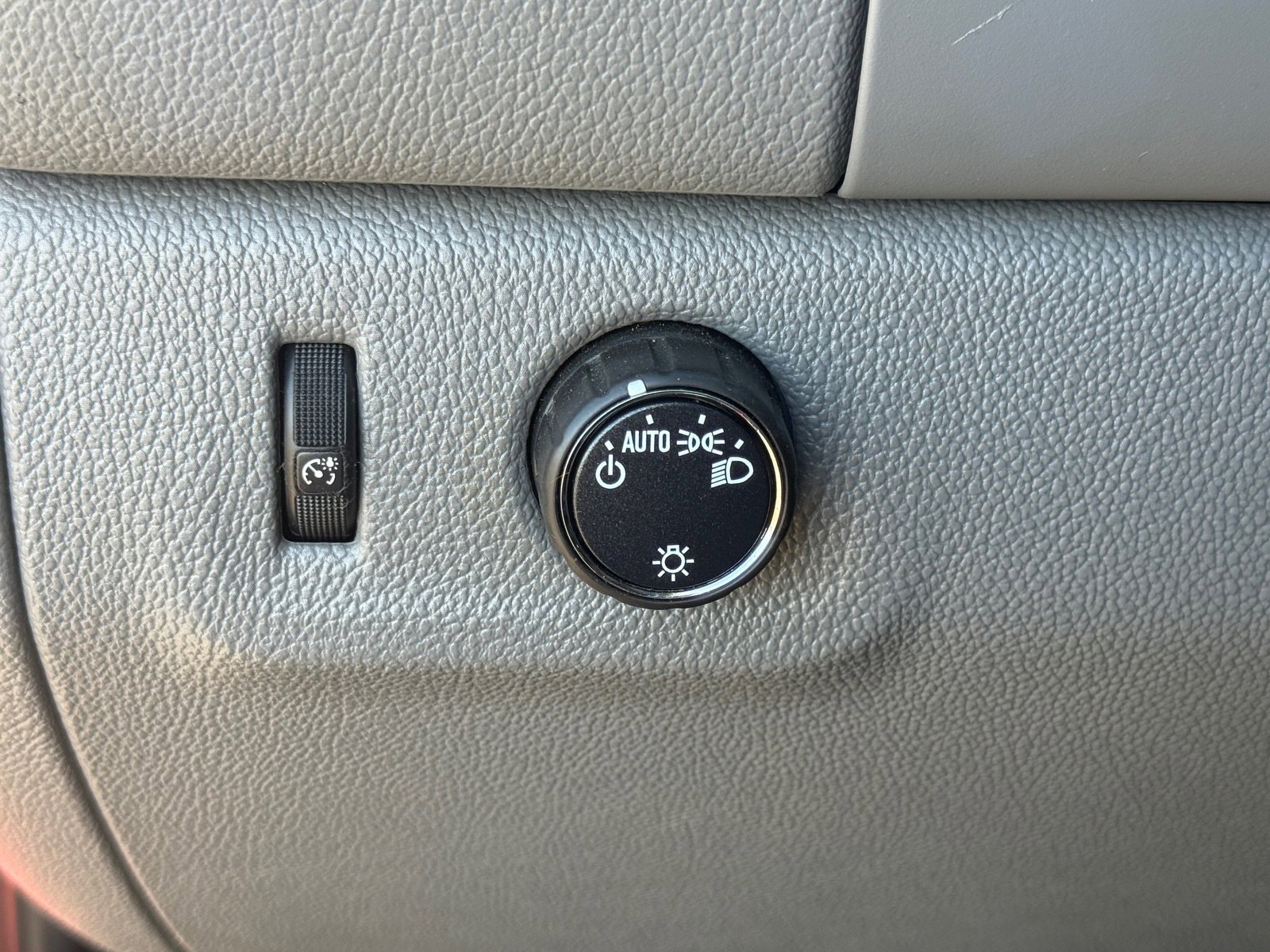 Used 2016 GMC Canyon 2WD Crew Cab w/ Convenience Package image 22