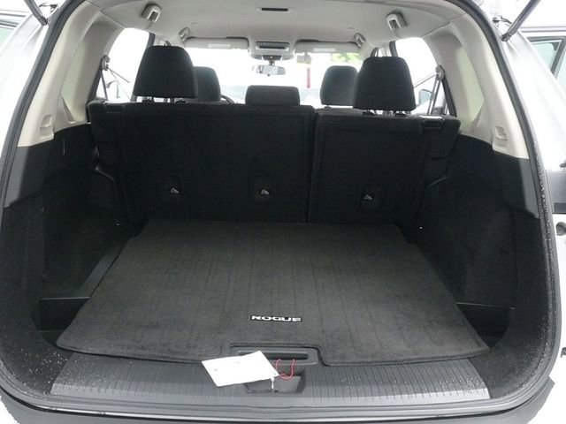 Used 2023 Nissan Rogue SV image 13