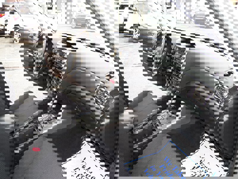 Used 2011 Subaru Forester 2.5X Premium w/ All-Weather Pkg image 17