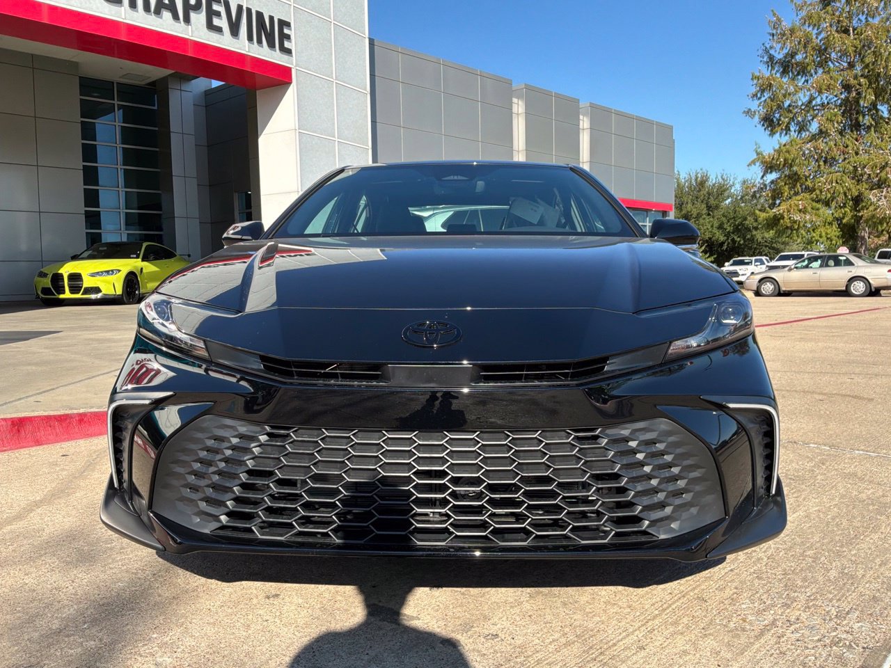 New 2026 Toyota Camry SE w/ Convenience Package FWD image 3
