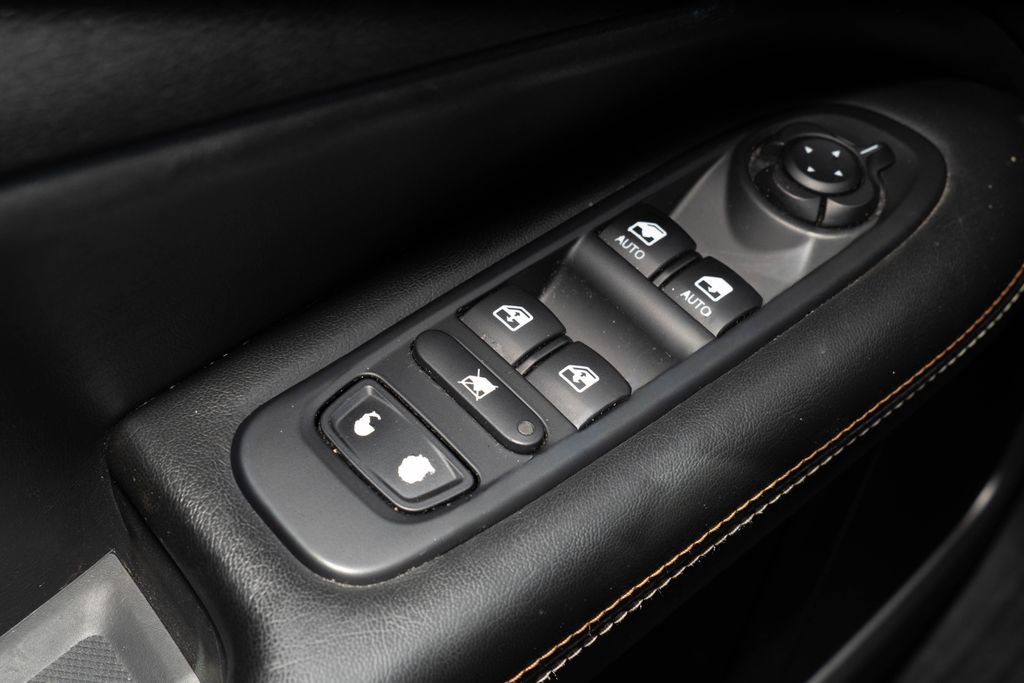 Used 2020 Jeep Compass Latitude w/ Popular Equipment Group AWD/4WD image 25