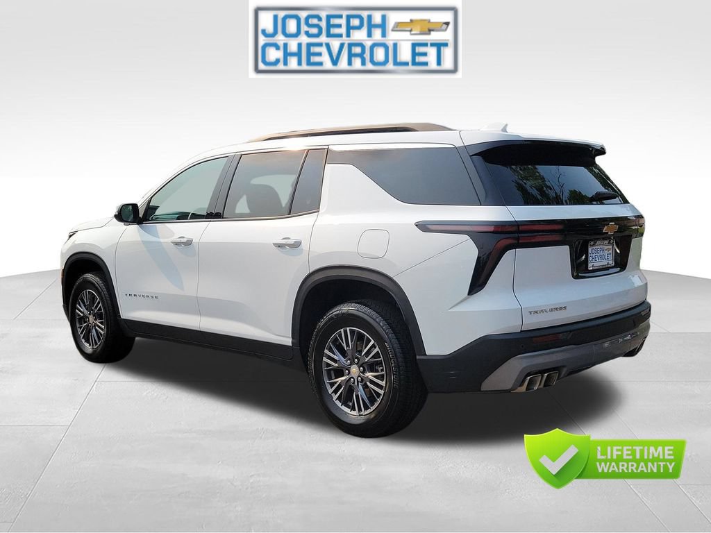 Used 2026 Chevrolet Traverse LT FWD video 3