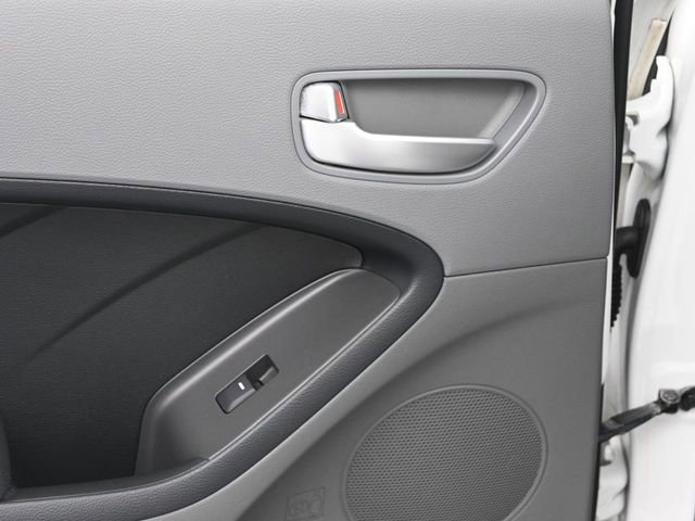 Used 2017 Kia Forte LX w/ LX Popular Package image 21