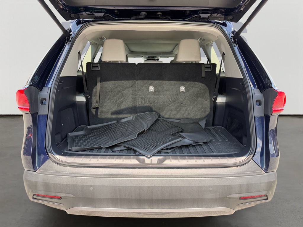 Used 2024 Toyota Grand Highlander AWD image 11