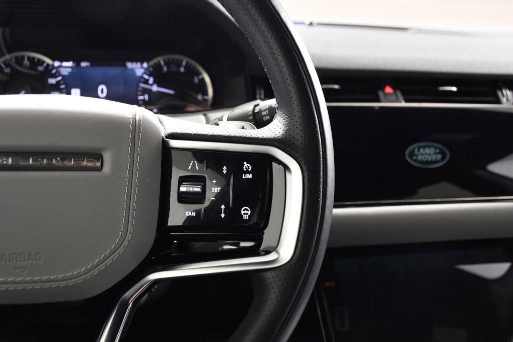 Used 2023 Land Rover Range Rover Evoque R-Dynamic SE image 30