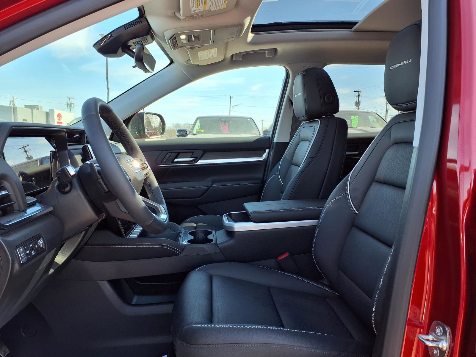 Used 2026 GMC Terrain Denali image 6