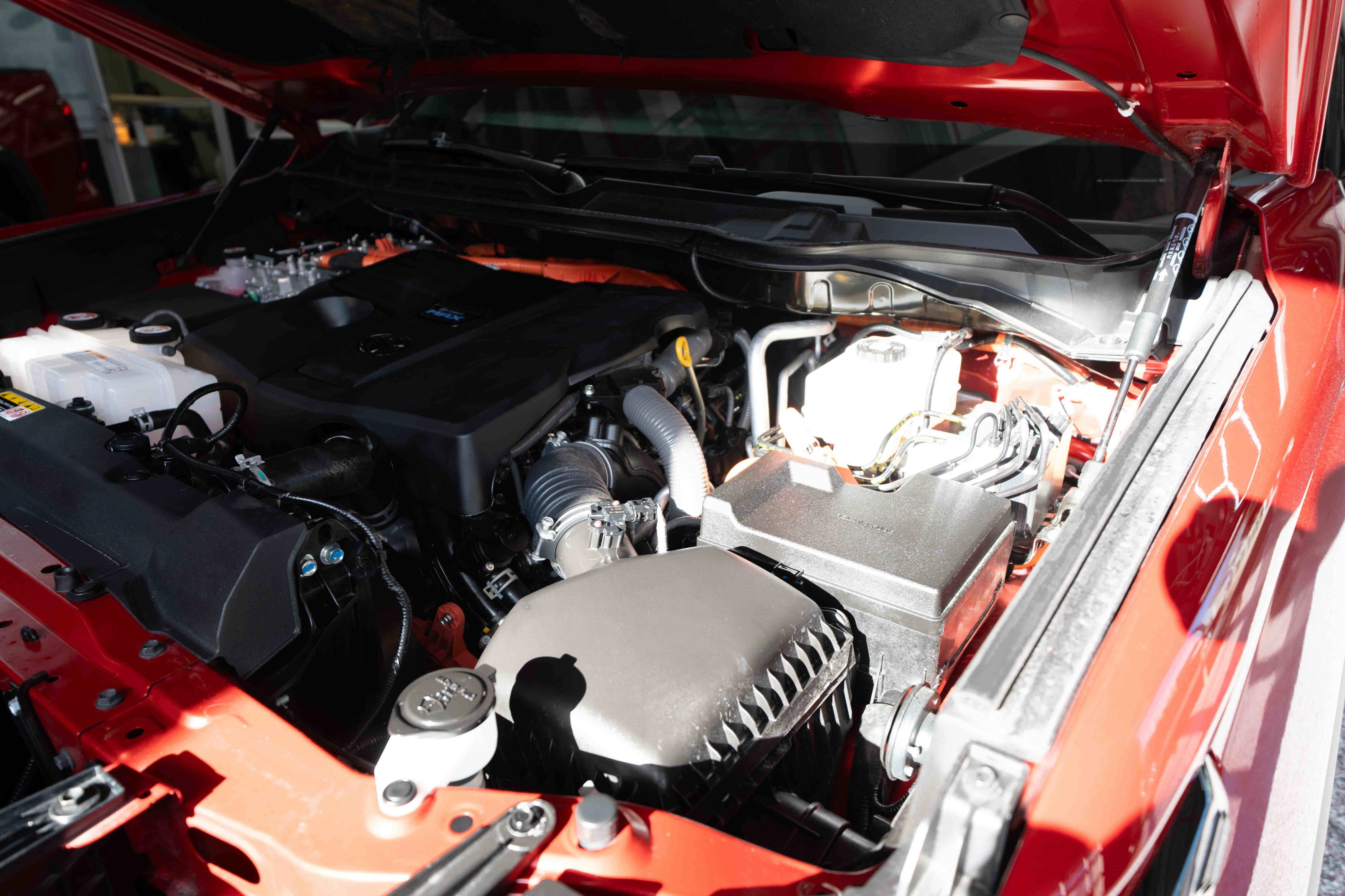 Used 2025 Toyota Sequoia Limited w/ Tow Technology Package image 34