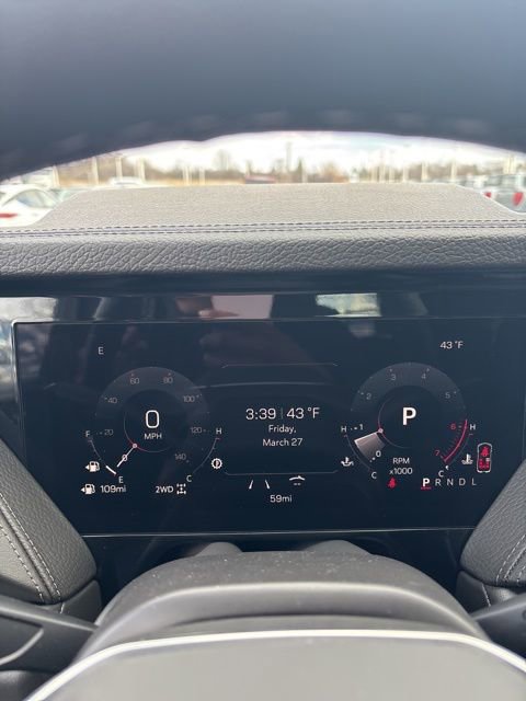 New 2026 GMC Yukon Denali w/ Sun & Power Step Package image 16