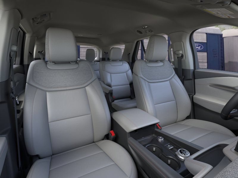 New 2026 Ford Explorer Active w/ Active Comfort Package AWD/4WD image 10