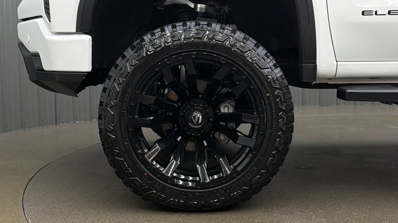 Used 2025 GMC Sierra 1500 Elevation w/ Elevation Premium Package AWD/4WD image 10