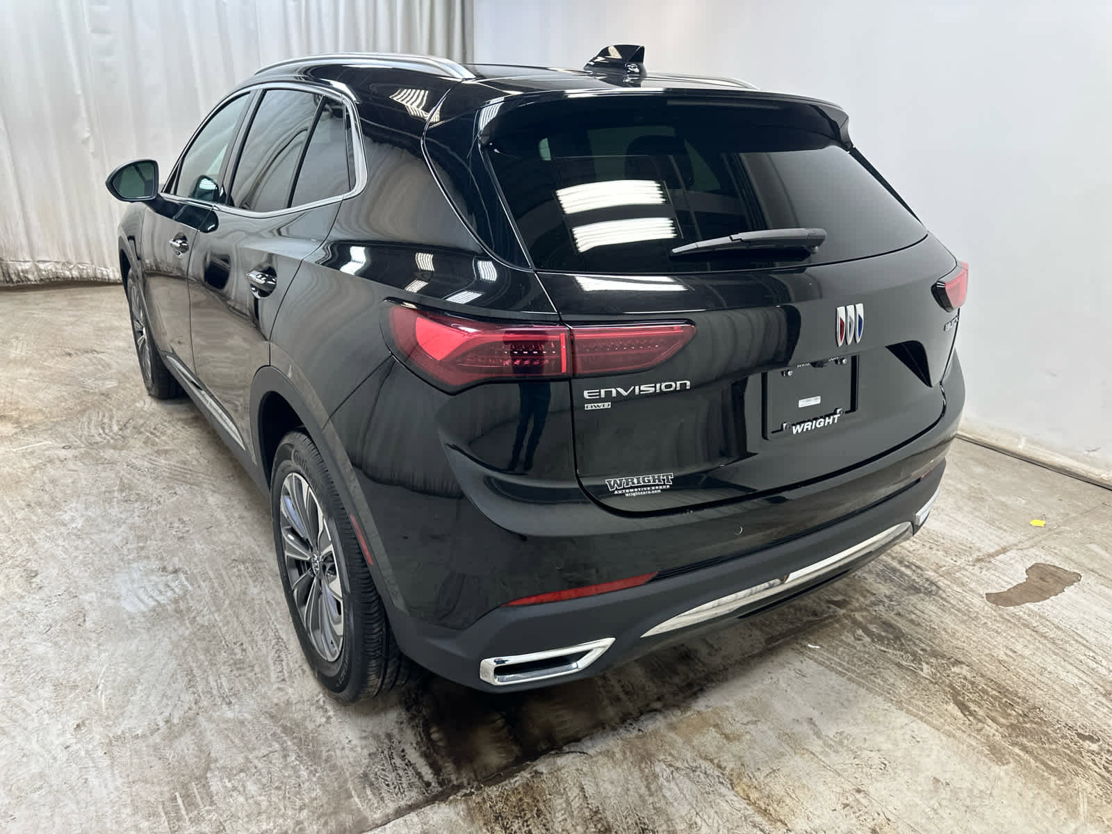Certified 2025 Buick Envision Preferred image 2