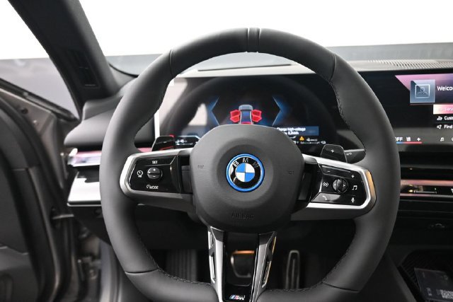 New 2027 BMW 550e xDrive AWD/4WD image 13