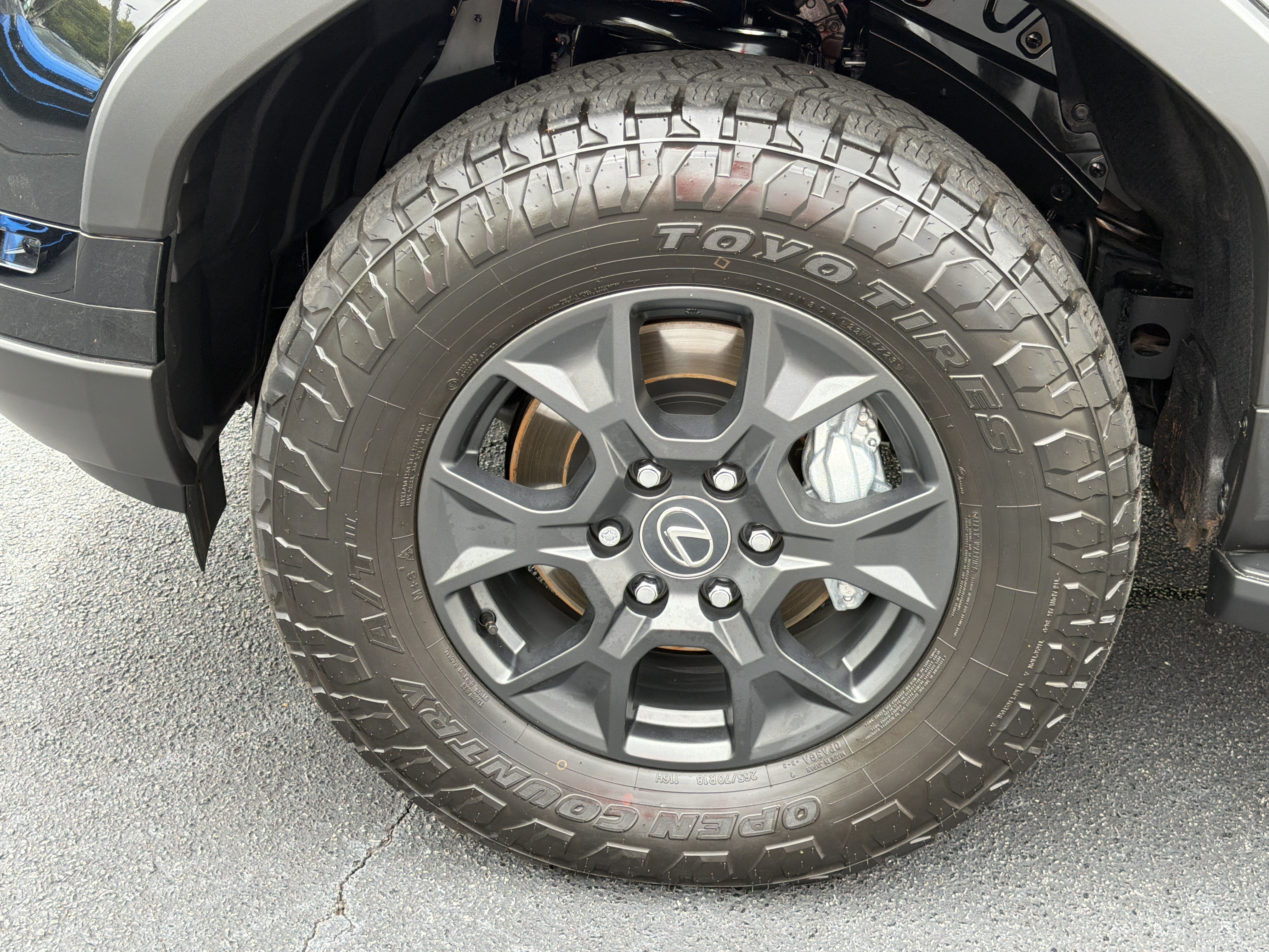 Used 2024 Lexus GX 550 AWD/4WD image 33