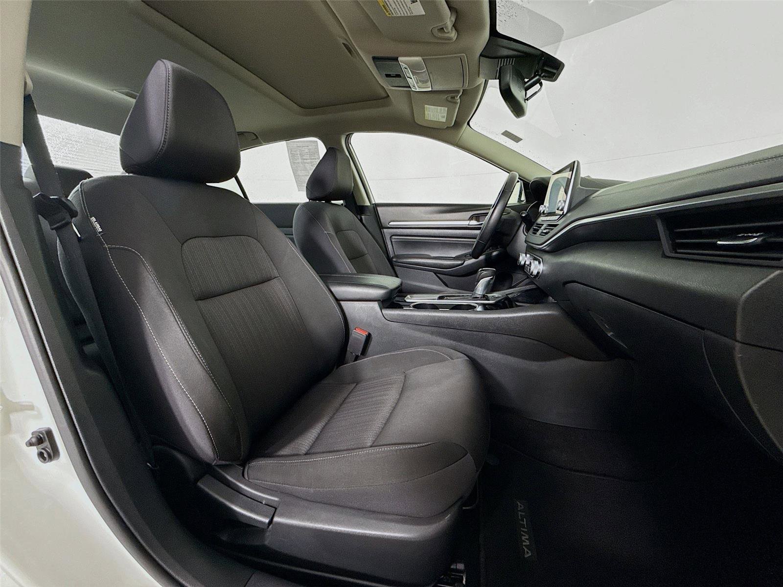 Used 2020 Nissan Altima 2.5 SV image 29