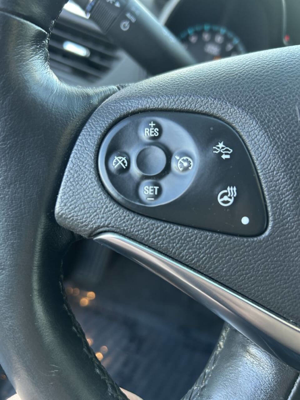 Used 2017 Chevrolet Impala Premier w/ Enhanced Convenience Package image 17