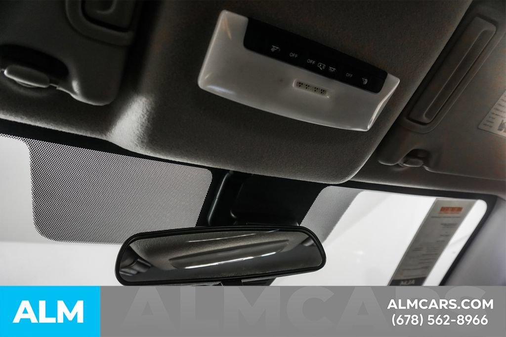 Used 2024 Nissan Versa SV FWD image 51