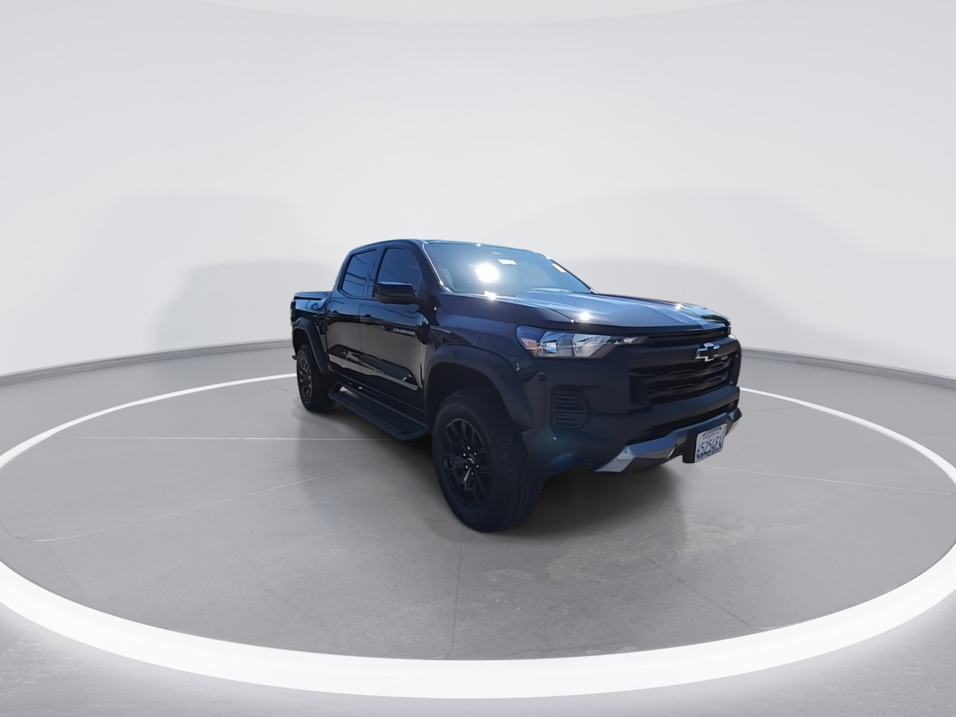 Used 2024 Chevrolet Colorado Trail Boss w/ Technology Package AWD/4WD image 7