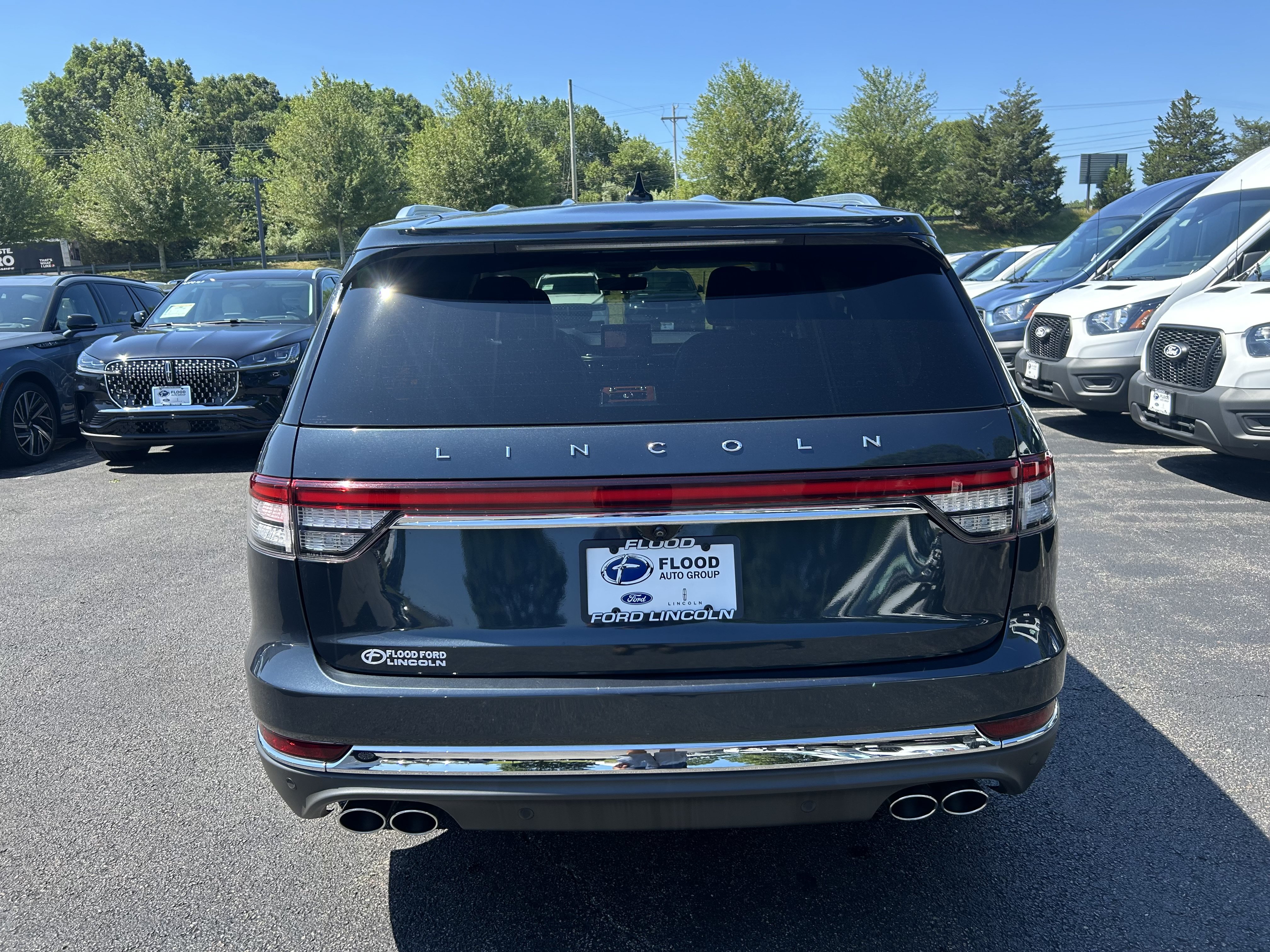 Used 2022 Lincoln Aviator Reserve w/ Elements Package Plus AWD/4WD image 6