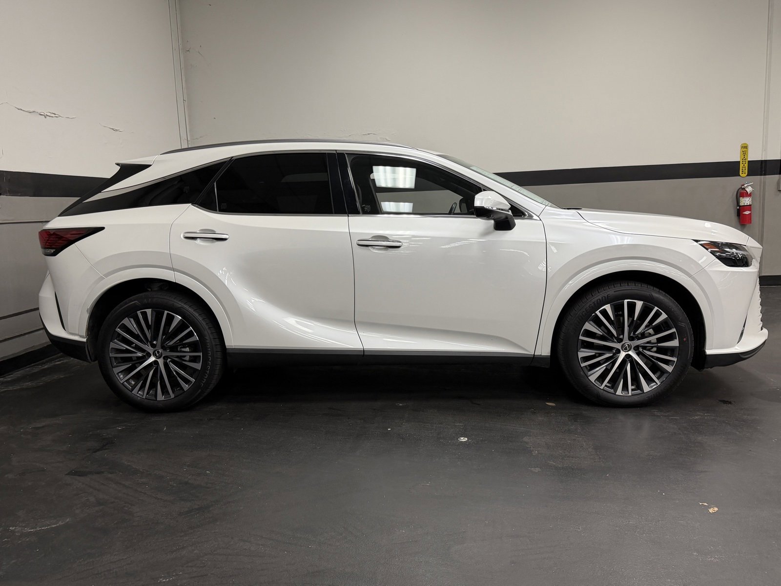 Used 2023 Lexus RX 350 Premium Plus image 5