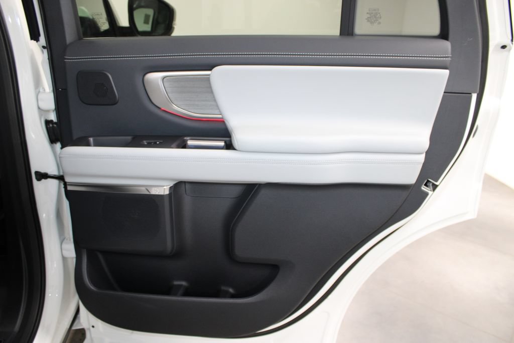 New 2027 Ford Expedition Platinum RWD image 29