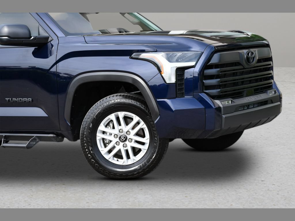 Used 2025 Toyota Tundra SR5 AWD/4WD image 10