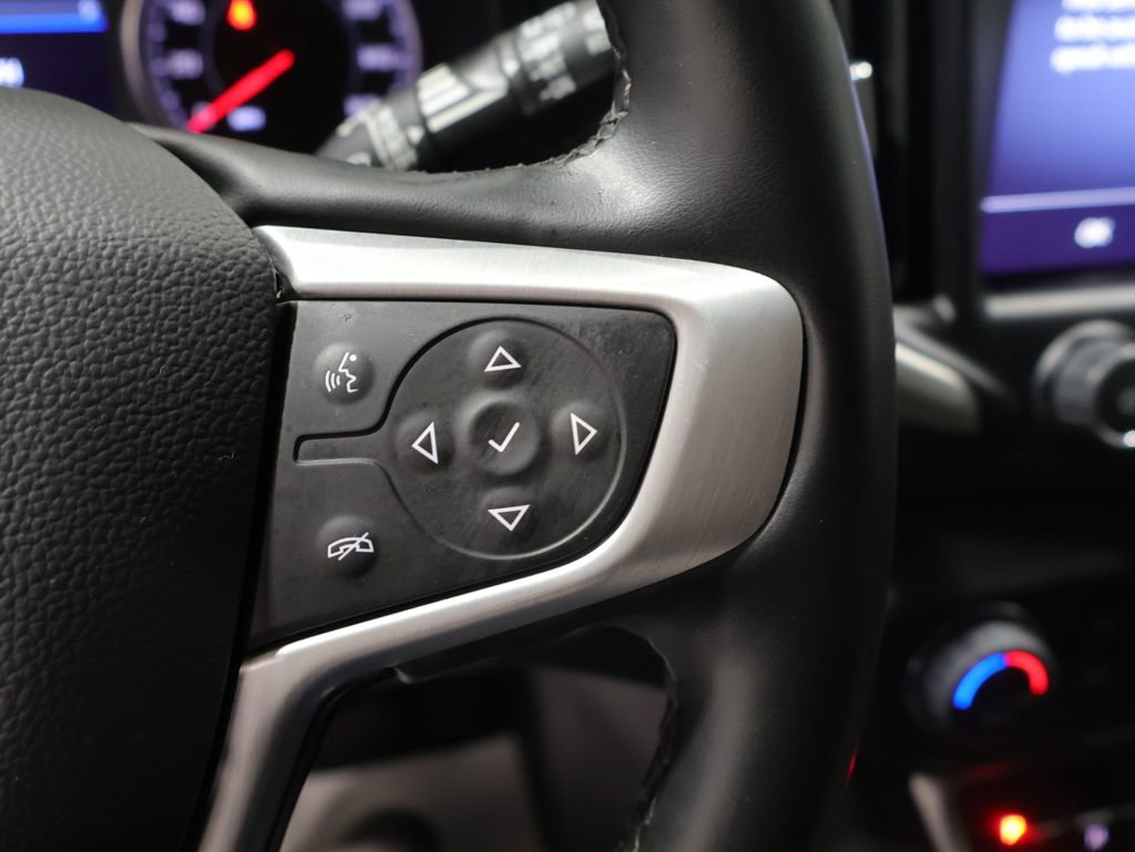 Used 2024 GMC Terrain SLT AWD/4WD image 35