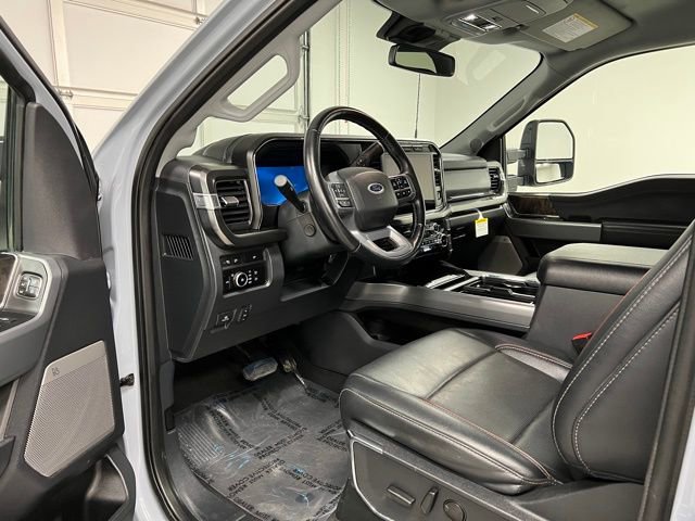 Used 2024 Ford F350 Lariat image 20