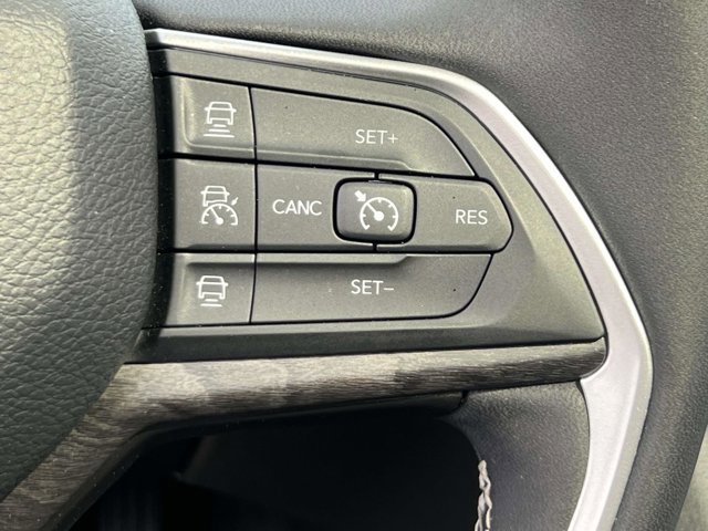 Used 2023 Jeep Grand Cherokee 30th Anniversary image 22
