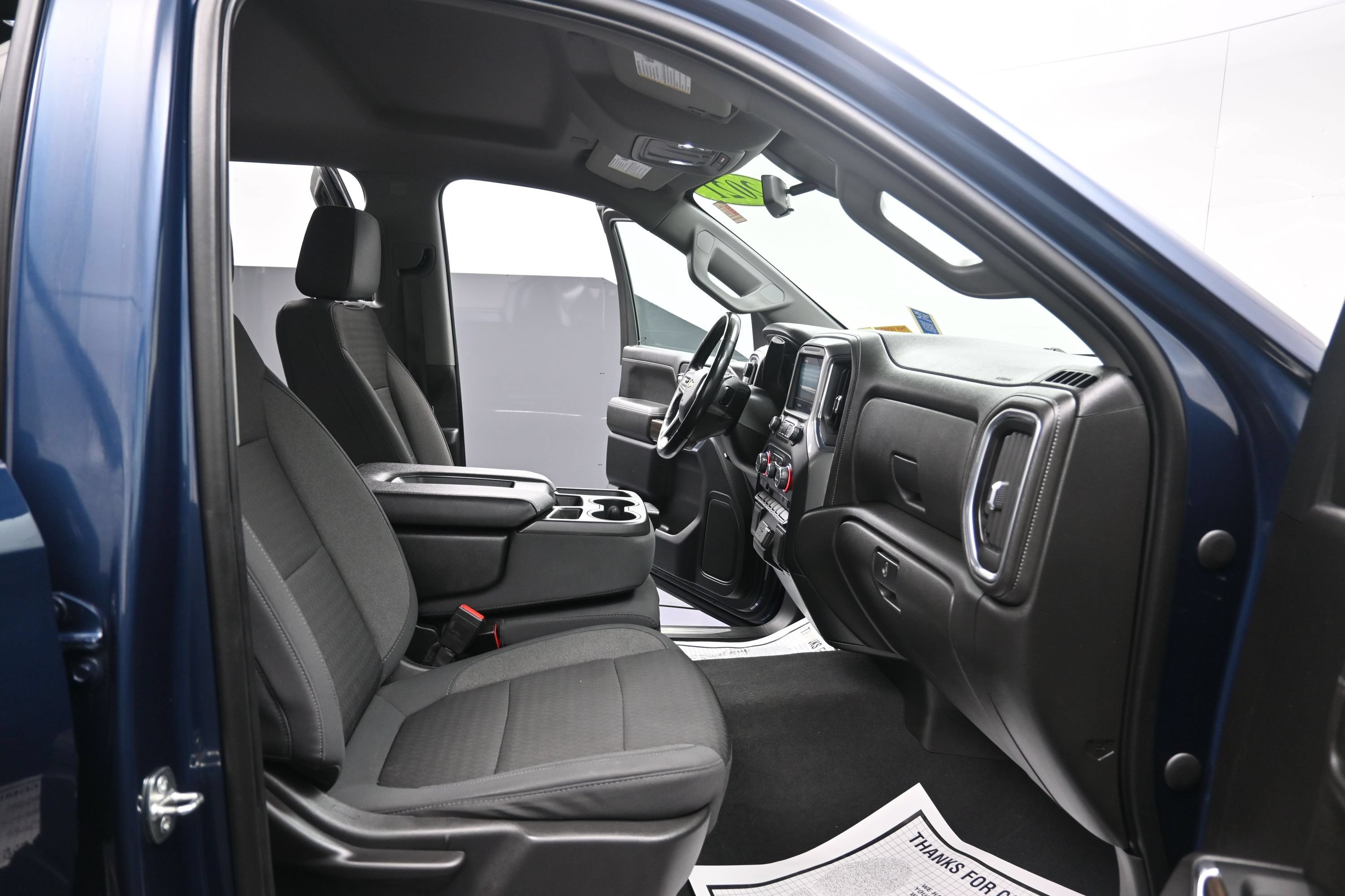 Used 2021 Chevrolet Silverado 1500 LT AWD/4WD image 25