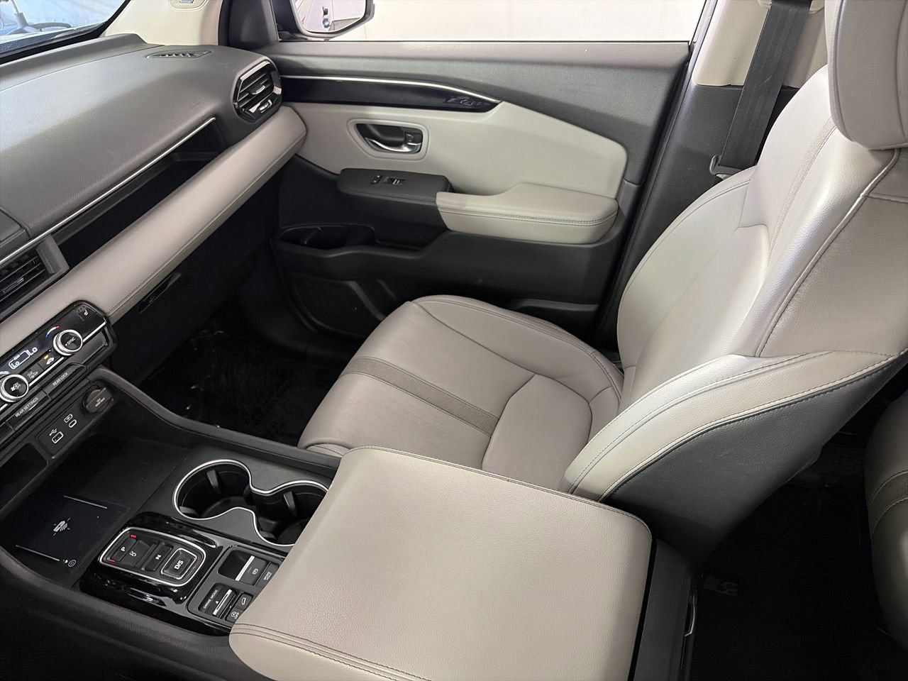 Used 2023 Honda Pilot Touring image 22
