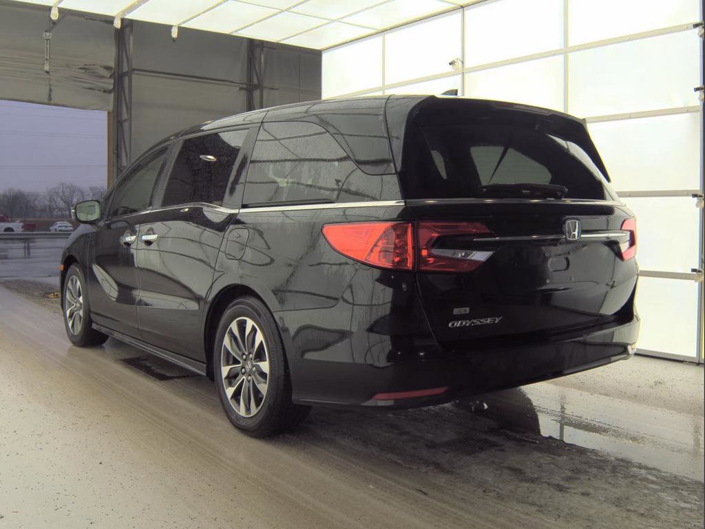 Used 2024 Honda Odyssey EX-L image 3