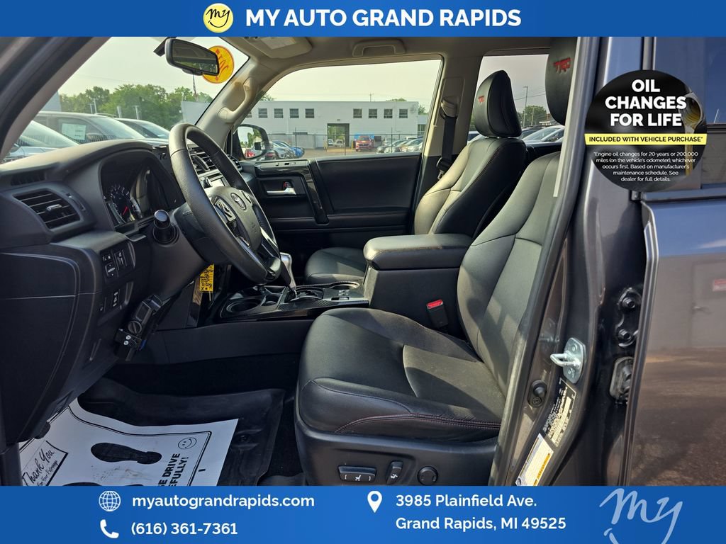 Used 2017 Toyota 4Runner TRD Off-Road Premium AWD/4WD image 9