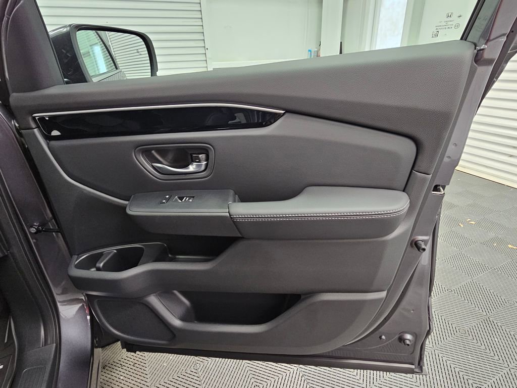 New 2025 Honda Pilot EX-L image 41