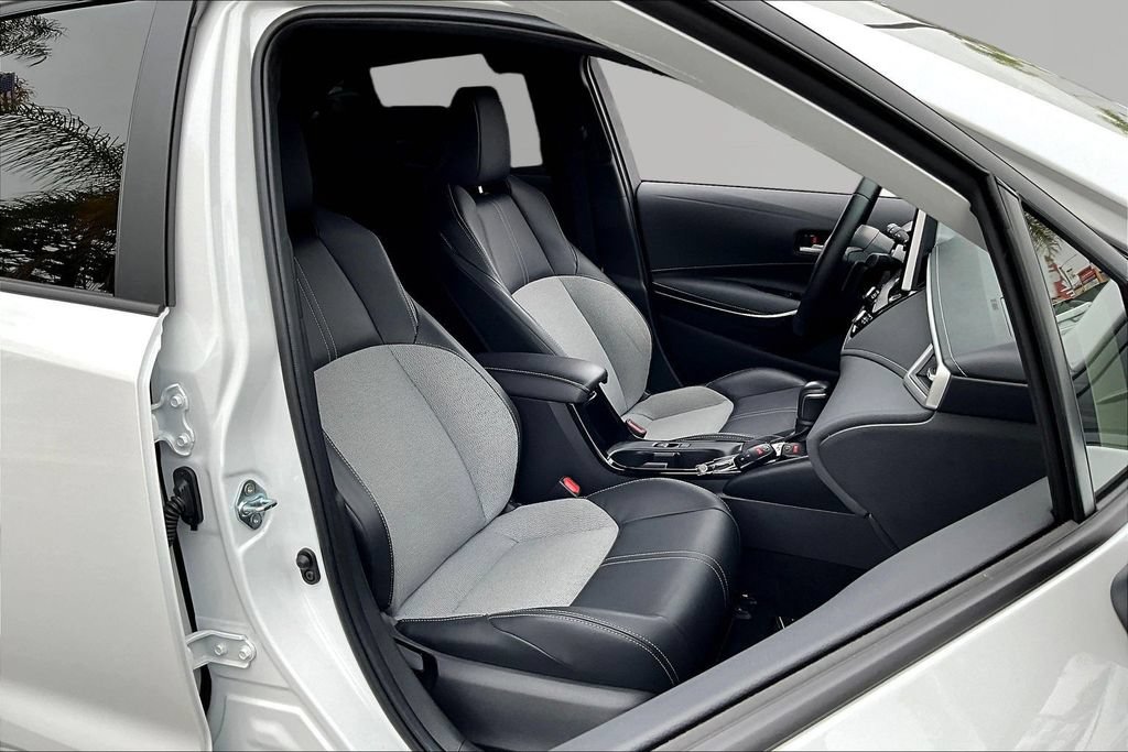 Used 2026 Toyota Corolla XSE FWD image 28