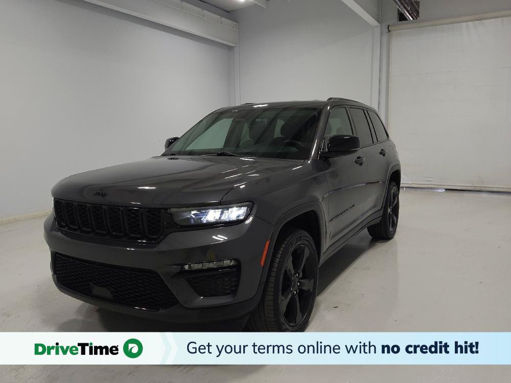 Used 2023 Jeep Grand Cherokee Limited w/ Black Appearance Package