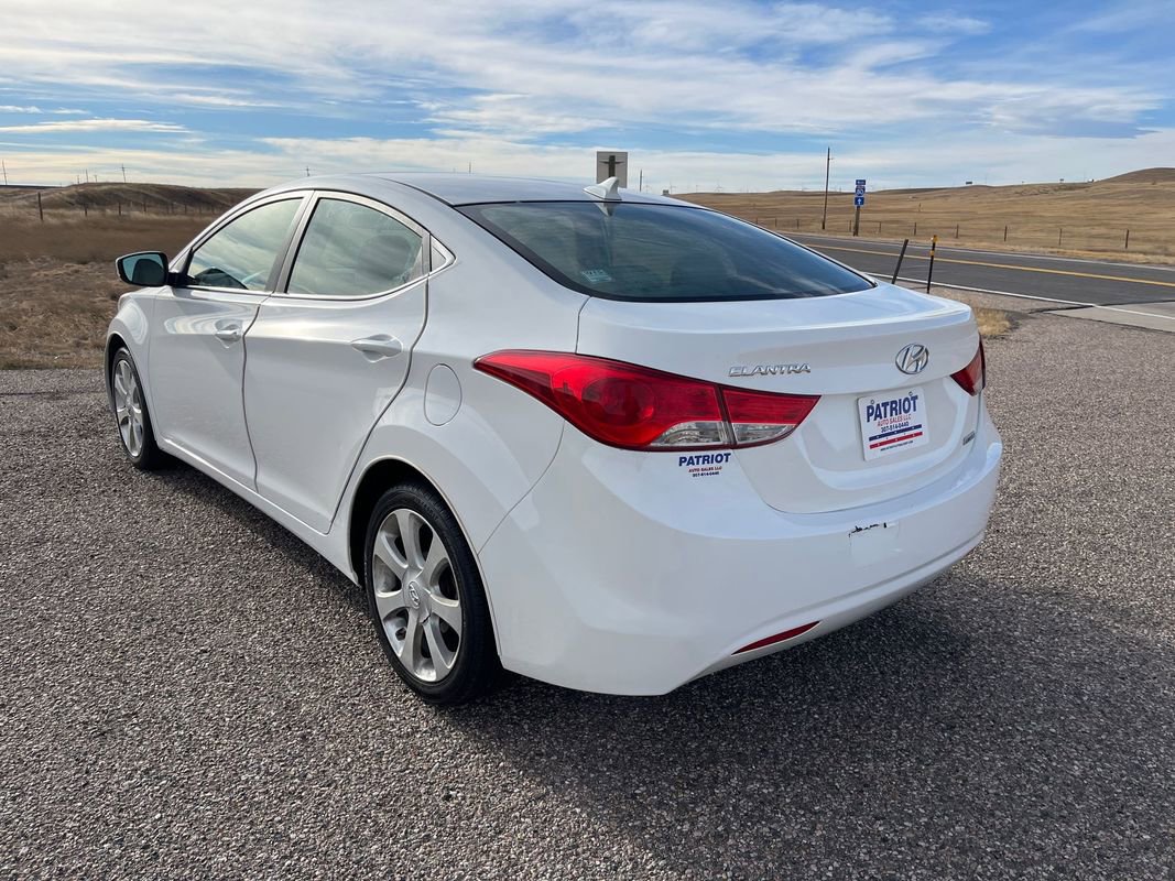 Used 2012 Hyundai Elantra Limited image 3